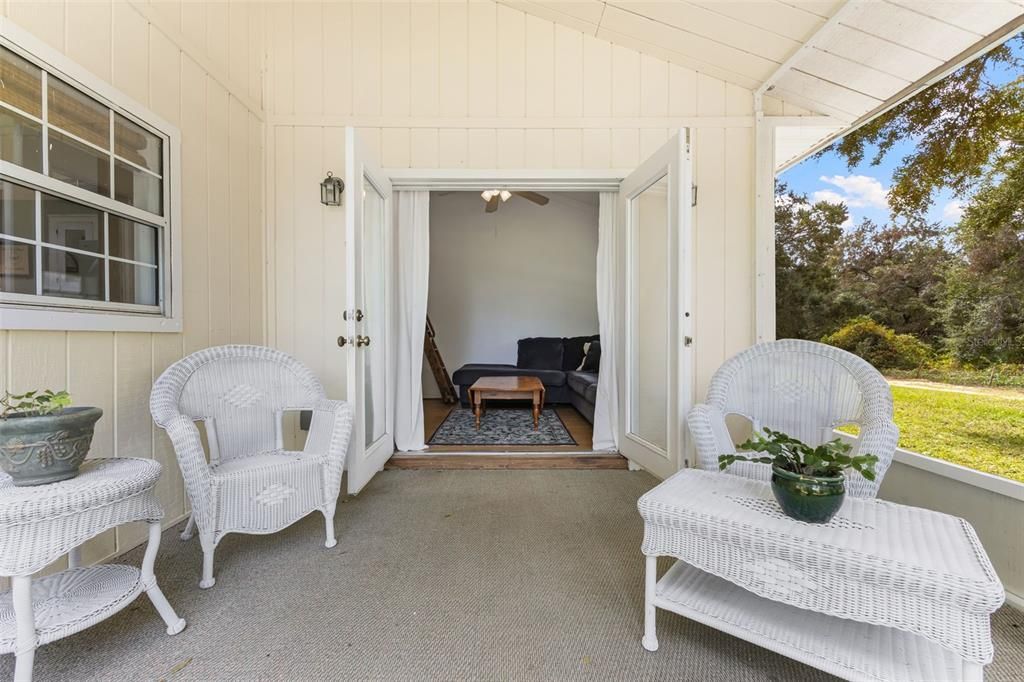 For Sale: $1,280,000 (6 beds, 4 baths, 3465 Square Feet)