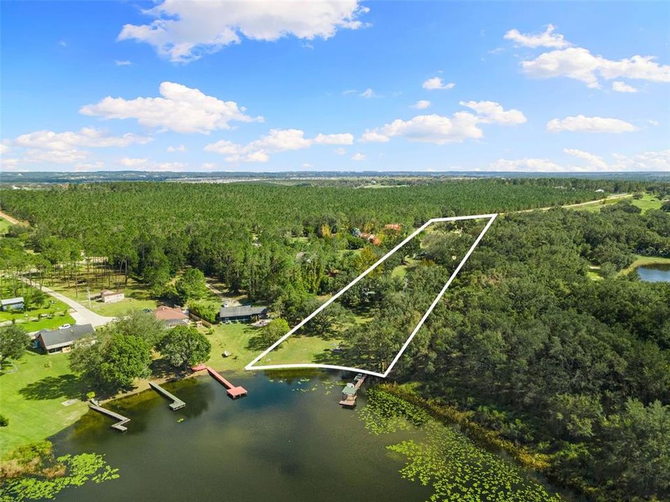 For Sale: $1,280,000 (6 beds, 4 baths, 3465 Square Feet)