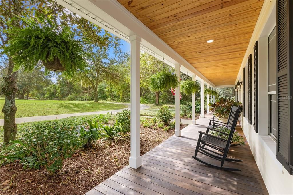 For Sale: $1,280,000 (6 beds, 4 baths, 3465 Square Feet)