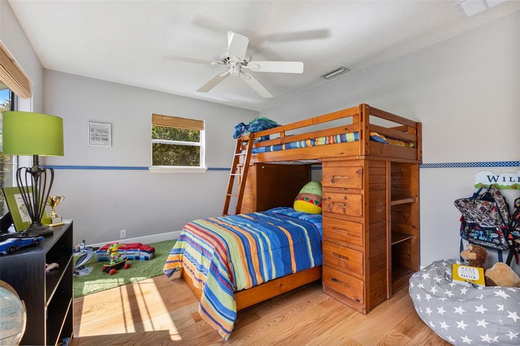 For Sale: $1,280,000 (6 beds, 4 baths, 3465 Square Feet)