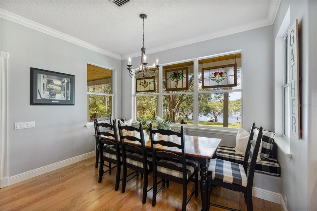 For Sale: $1,280,000 (6 beds, 4 baths, 3465 Square Feet)