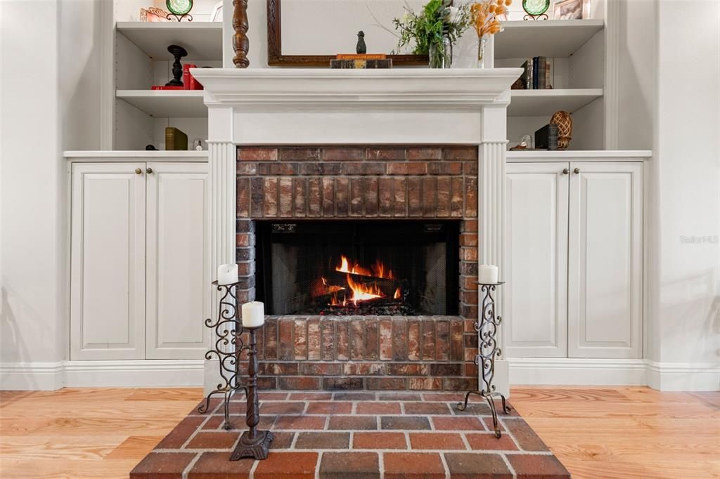 For Sale: $1,280,000 (6 beds, 4 baths, 3465 Square Feet)