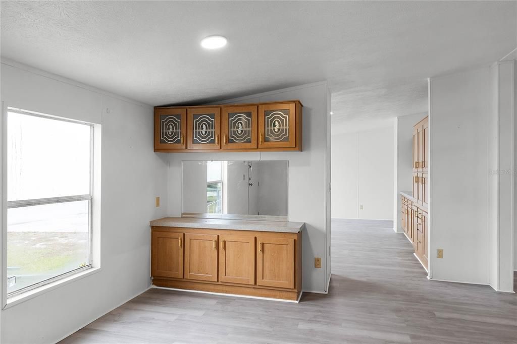 Active With Contract: $200,000 (3 beds, 2 baths, 1647 Square Feet)