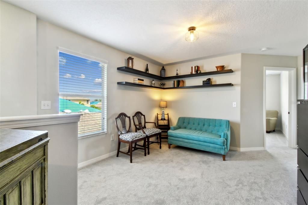 合同活跃: $485,000 (5 贝兹, 2 浴室, 2832 平方英尺)