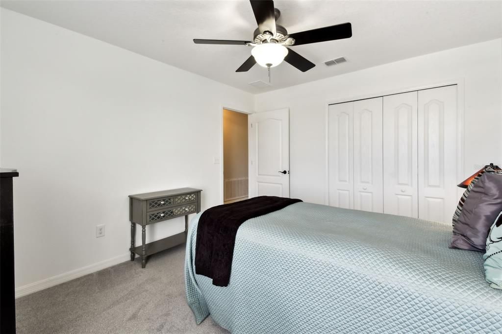 合同活跃: $485,000 (5 贝兹, 2 浴室, 2832 平方英尺)