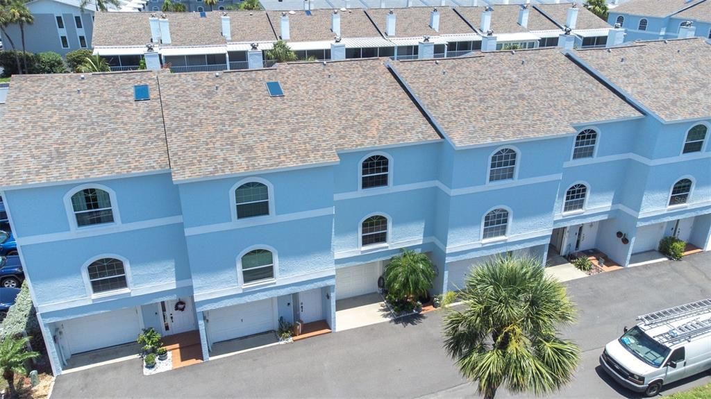 На продажу: $449,900 (2 спален, 2 ванн, 1600 Квадратных фут)