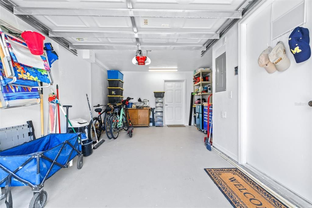 На продажу: $449,900 (2 спален, 2 ванн, 1600 Квадратных фут)