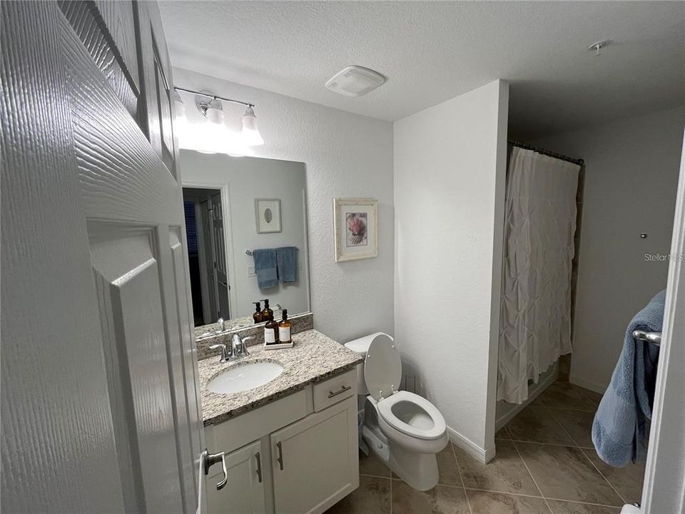 For Rent: $4,000 (2 beds, 2 baths, 1194 Square Feet)