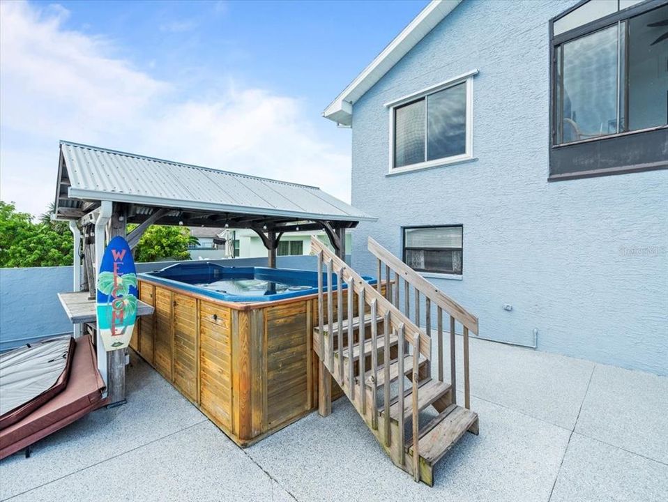 待售: $750,000 (5 贝兹, 4 浴室, 1751 平方英尺)