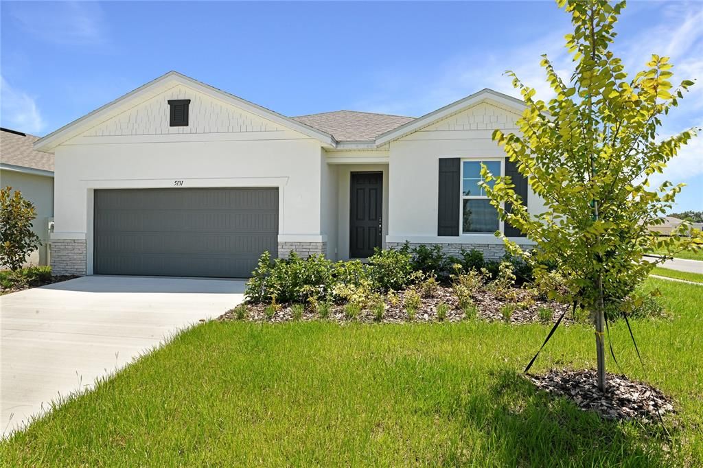 Active With Contract: $349,950 (4 beds, 3 baths, 2077 Square Feet)