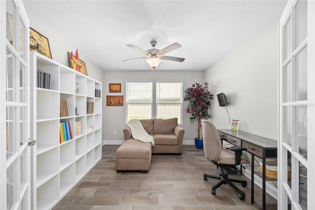 Active With Contract: $395,000 (3 beds, 2 baths, 1798 Square Feet)