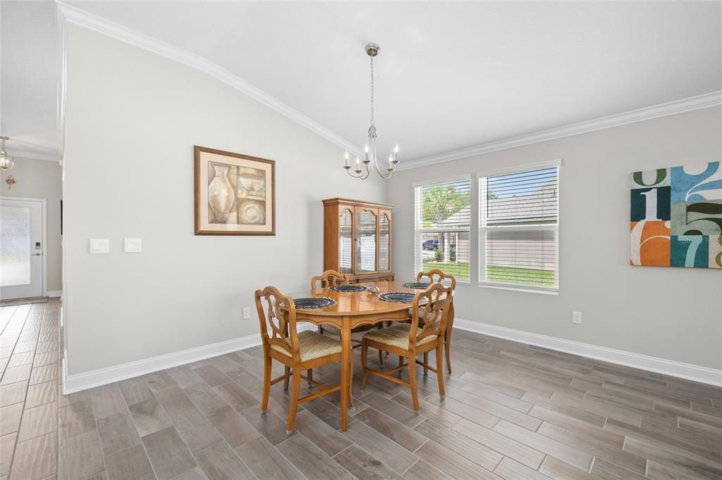 Active With Contract: $395,000 (3 beds, 2 baths, 1798 Square Feet)