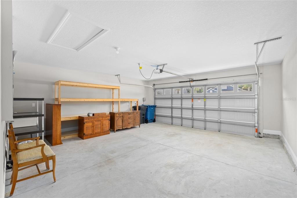 Active With Contract: $395,000 (3 beds, 2 baths, 1798 Square Feet)