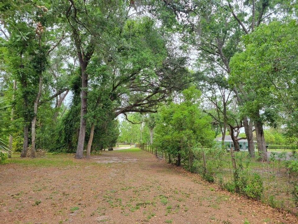 На продажу: $1,950,000 (0 спален, 0 ванн, 0 Квадратных фут)