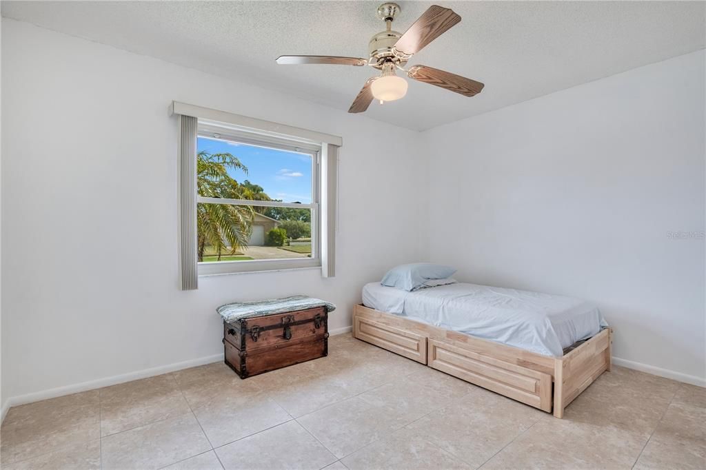 Activo con contrato: $198,500 (2 camas, 2 baños, 1074 Pies cuadrados)