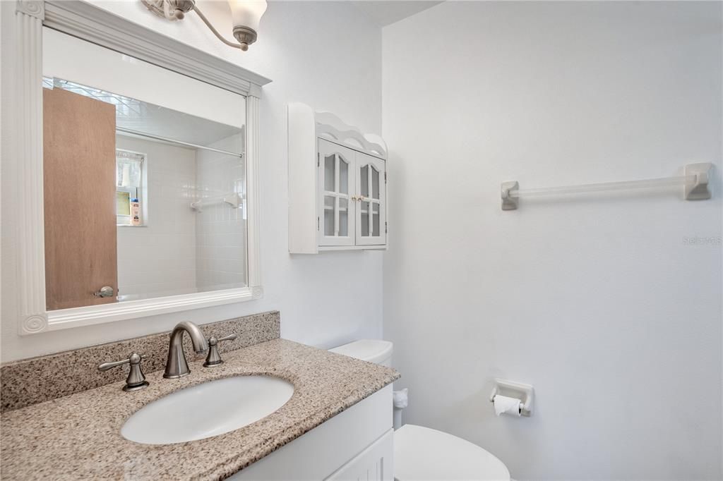 Activo con contrato: $198,500 (2 camas, 2 baños, 1074 Pies cuadrados)