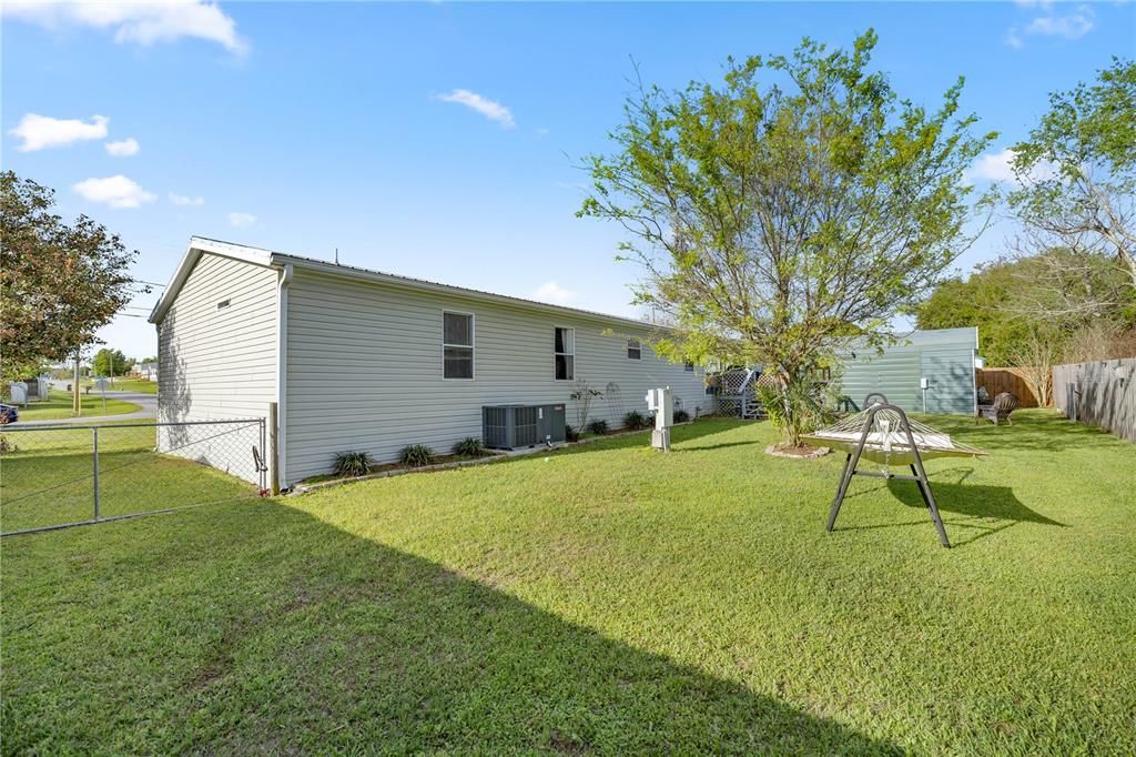 For Sale: $175,000 (3 beds, 2 baths, 1296 Square Feet)