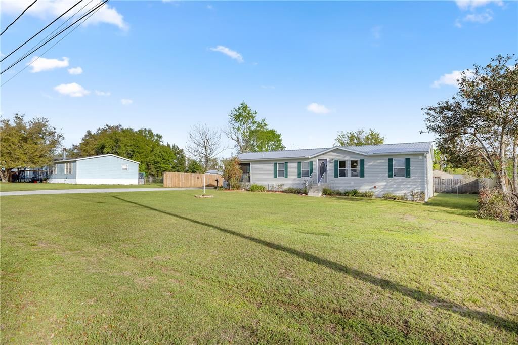 For Sale: $175,000 (3 beds, 2 baths, 1296 Square Feet)