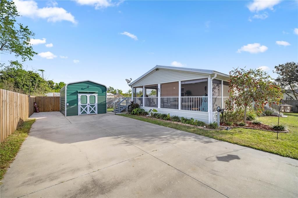 For Sale: $175,000 (3 beds, 2 baths, 1296 Square Feet)