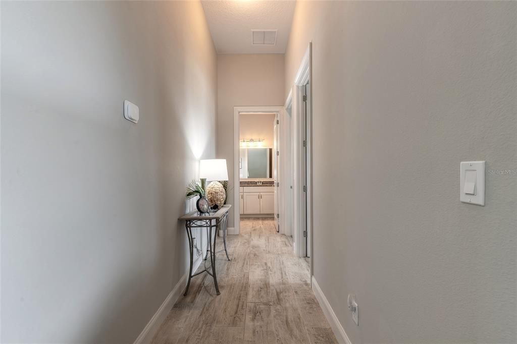 Под контрактом: $749,888 (4 спален, 3 ванн, 2511 Квадратных фут)