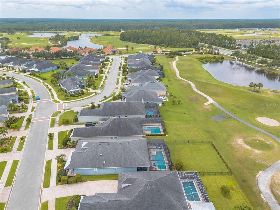 Под контрактом: $749,888 (4 спален, 3 ванн, 2511 Квадратных фут)