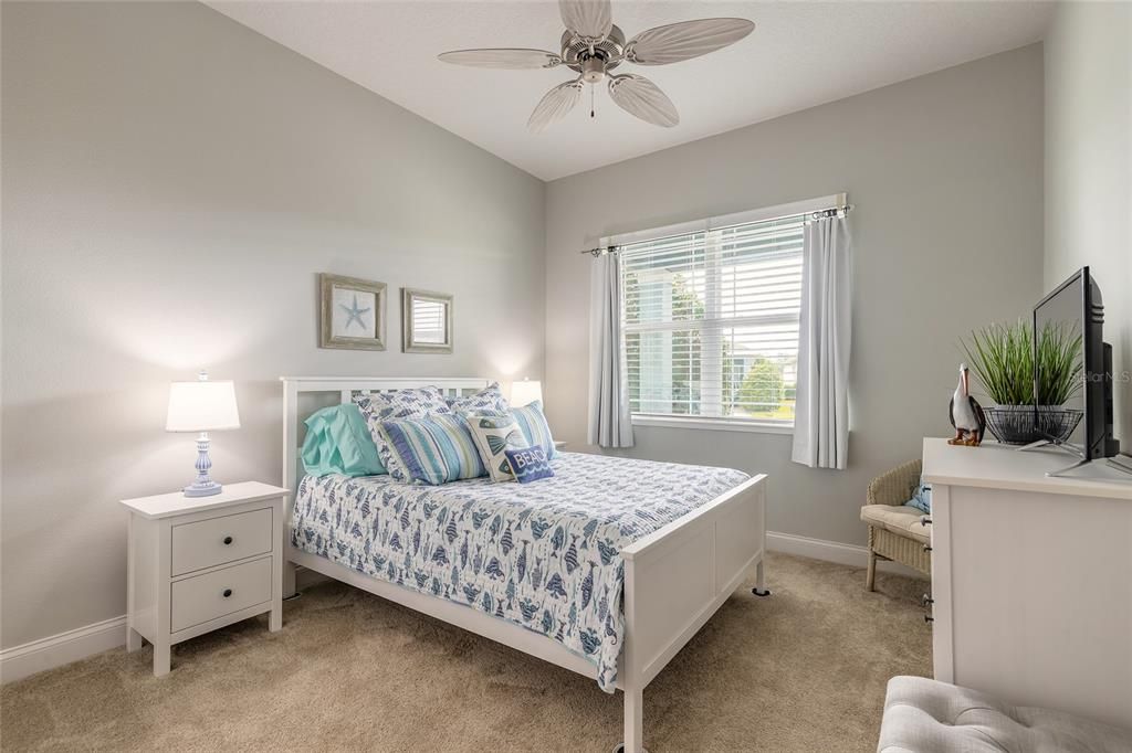 Под контрактом: $749,888 (4 спален, 3 ванн, 2511 Квадратных фут)