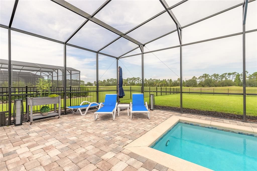 Под контрактом: $749,888 (4 спален, 3 ванн, 2511 Квадратных фут)