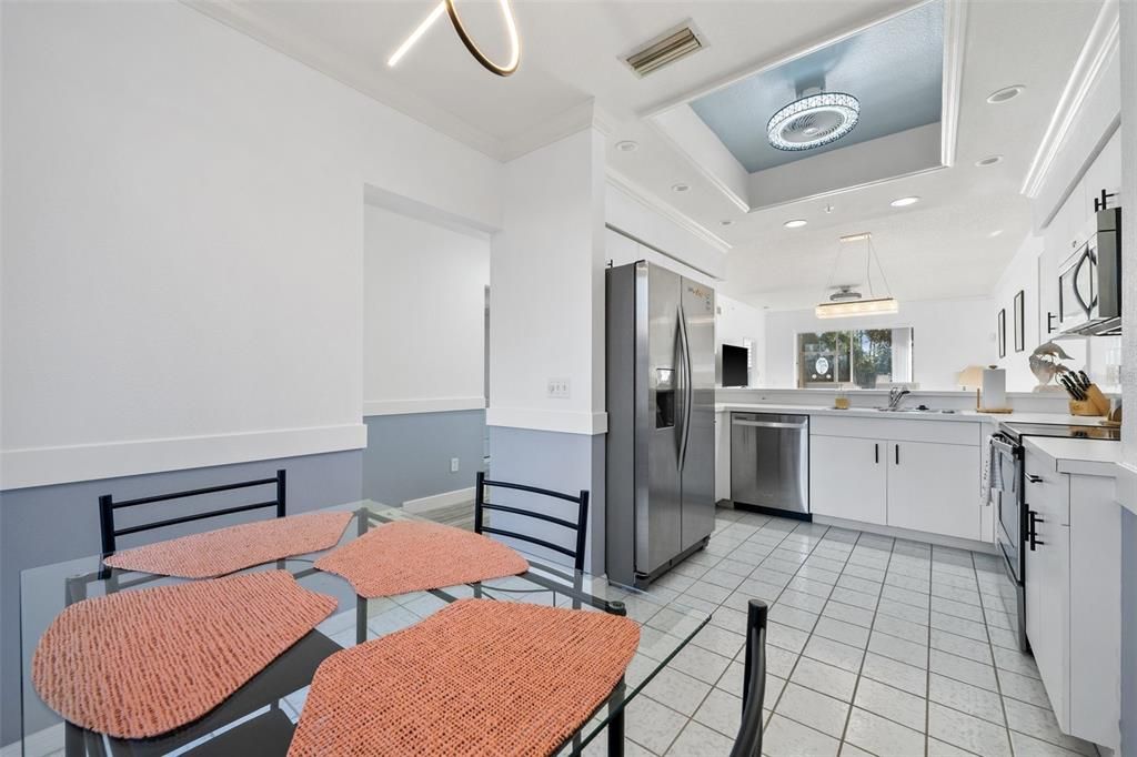 待售: $359,900 (2 贝兹, 2 浴室, 1333 平方英尺)