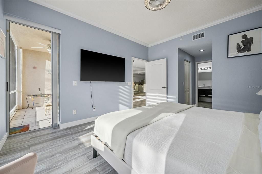 待售: $359,900 (2 贝兹, 2 浴室, 1333 平方英尺)