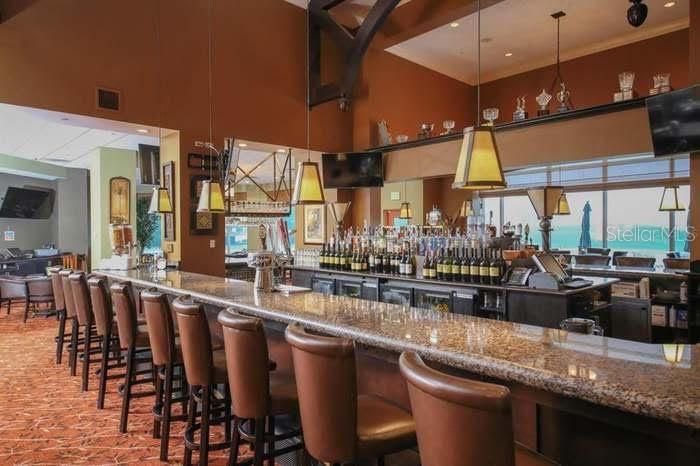 待售: $359,900 (2 贝兹, 2 浴室, 1333 平方英尺)