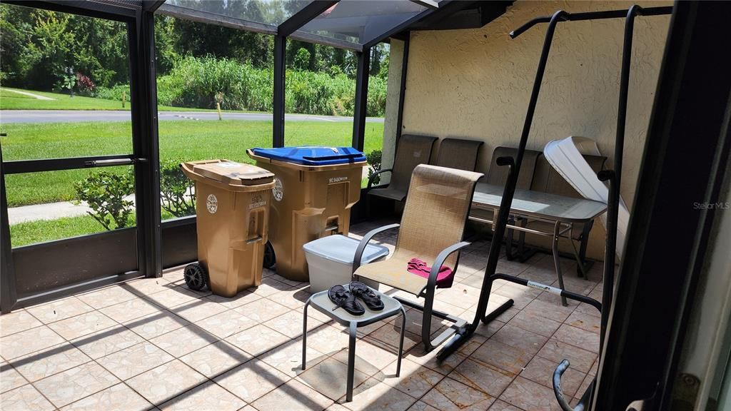 На продажу: $194,500 (2 спален, 2 ванн, 1038 Квадратных фут)