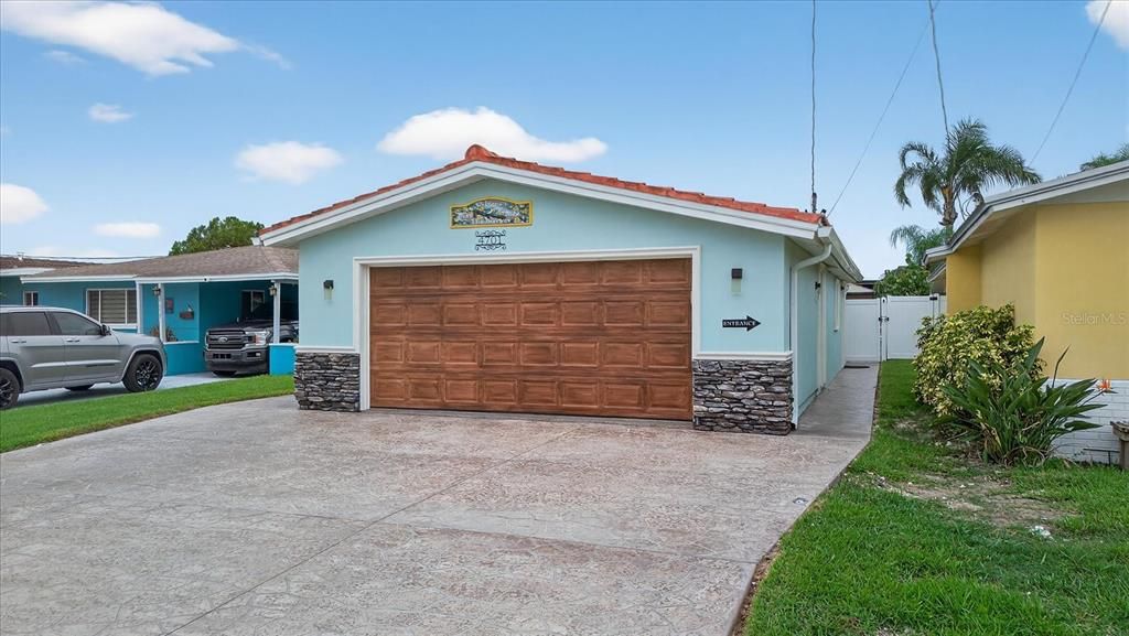 Recently Sold: $499,000 (2 beds, 2 baths, 1206 Square Feet)