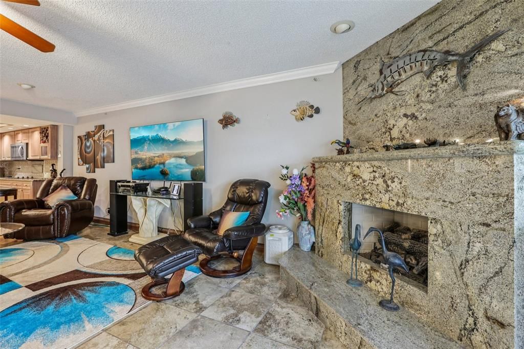 На продажу: $885,000 (3 спален, 3 ванн, 2435 Квадратных фут)