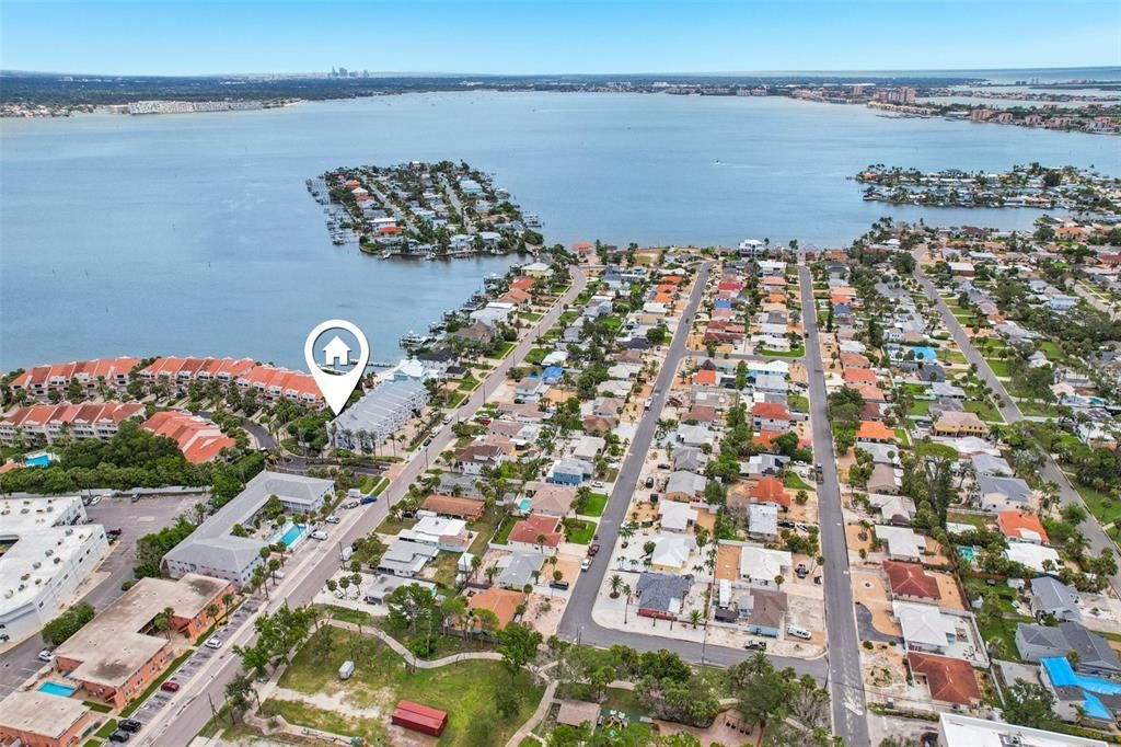 На продажу: $885,000 (3 спален, 3 ванн, 2435 Квадратных фут)