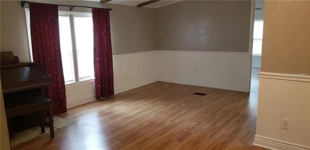 待售: $260,000 (3 贝兹, 2 浴室, 1104 平方英尺)