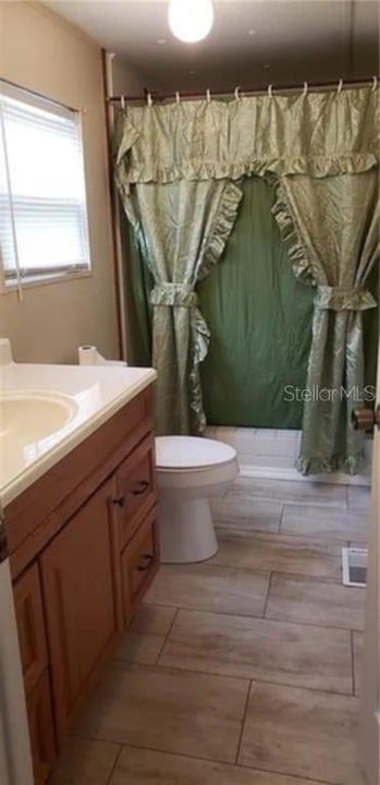 待售: $260,000 (3 贝兹, 2 浴室, 1104 平方英尺)