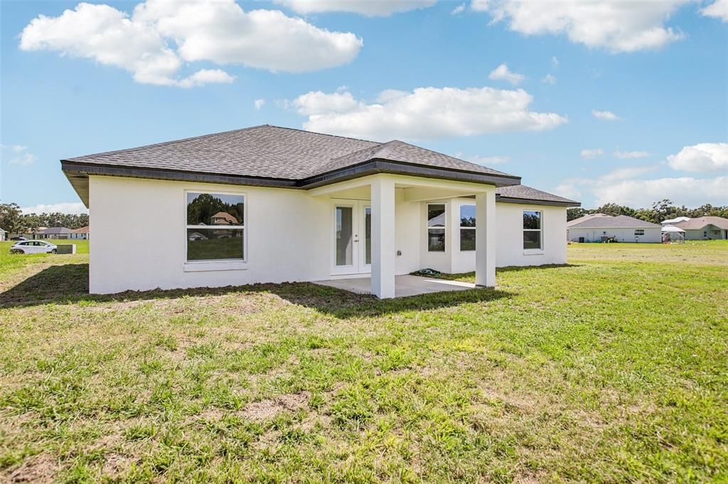 For Sale: $399,900 (3 beds, 2 baths, 1884 Square Feet)
