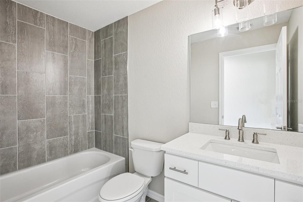 For Sale: $399,900 (3 beds, 2 baths, 1884 Square Feet)