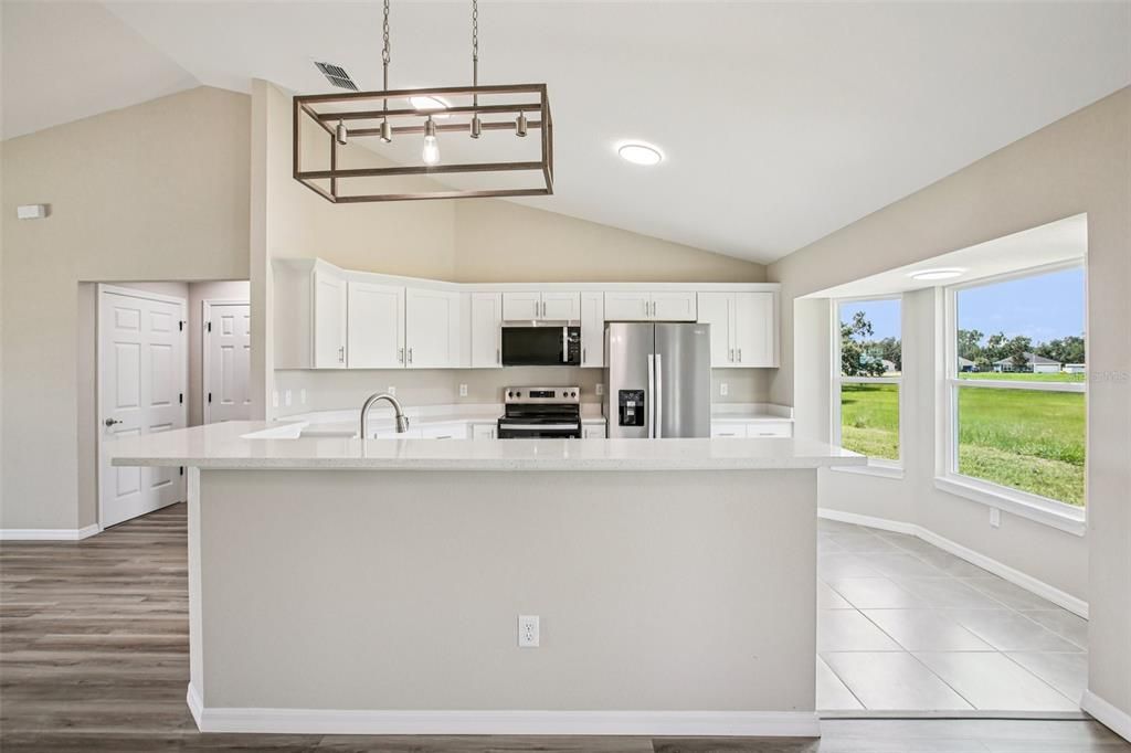 For Sale: $399,900 (3 beds, 2 baths, 1884 Square Feet)