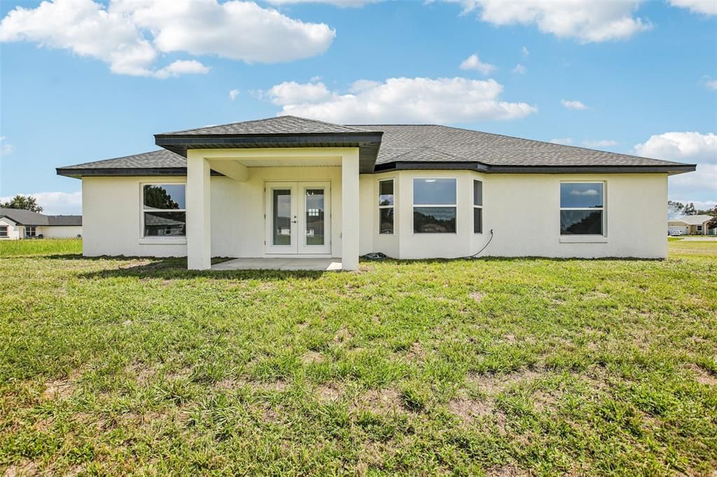 For Sale: $399,900 (3 beds, 2 baths, 1884 Square Feet)