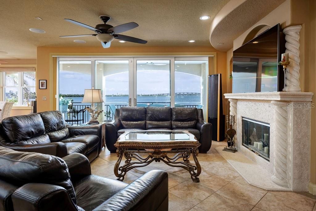 For Sale: $3,900,000 (5 beds, 4 baths, 4571 Square Feet)