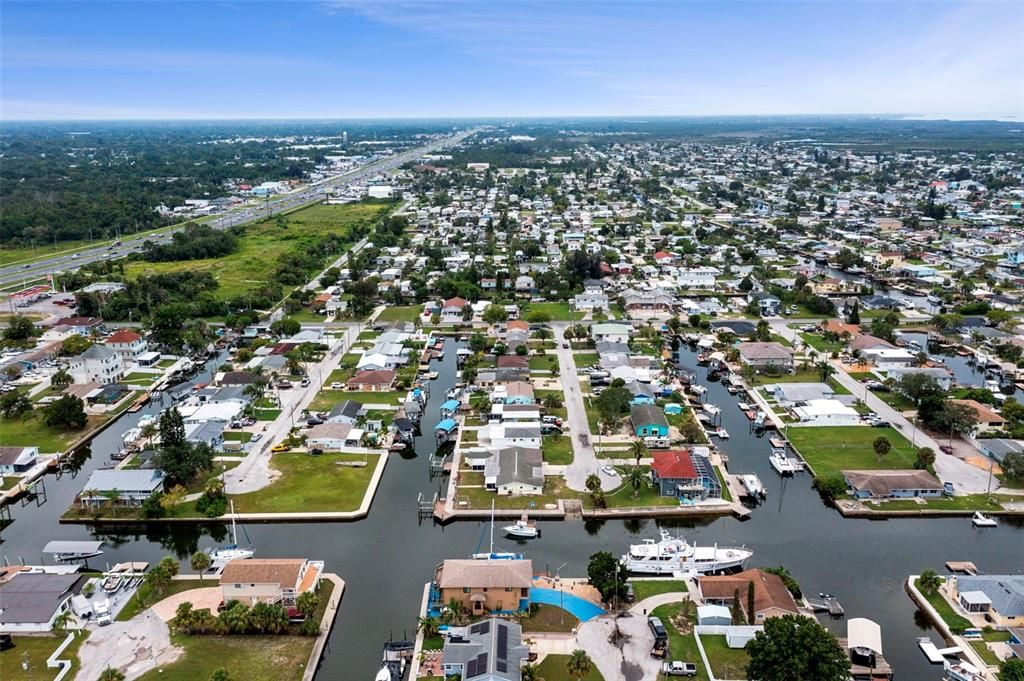 Activo con contrato: $525,000 (3 camas, 2 baños, 1904 Pies cuadrados)