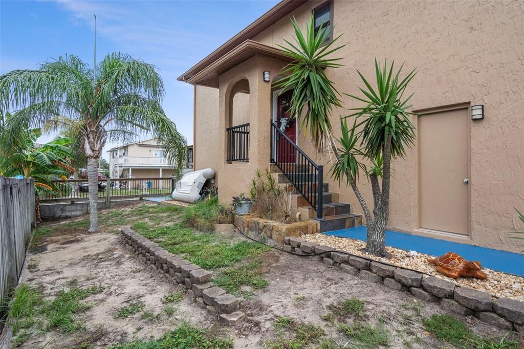 Activo con contrato: $525,000 (3 camas, 2 baños, 1904 Pies cuadrados)