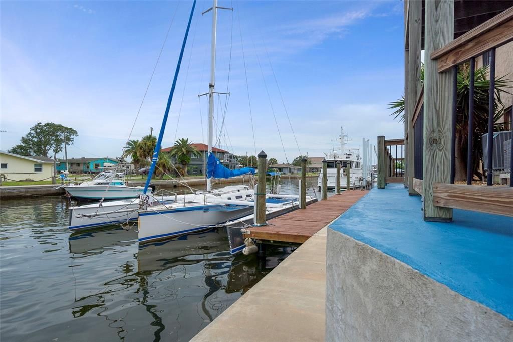 Activo con contrato: $525,000 (3 camas, 2 baños, 1904 Pies cuadrados)