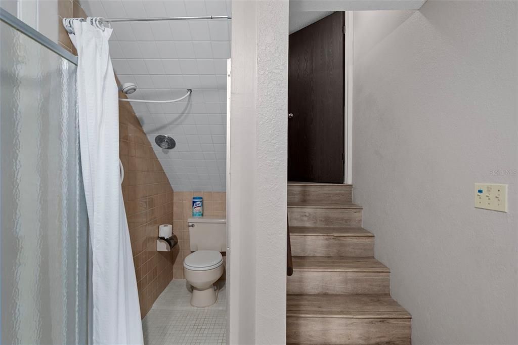 Activo con contrato: $525,000 (3 camas, 2 baños, 1904 Pies cuadrados)