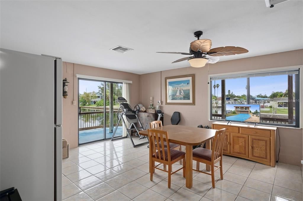 Activo con contrato: $525,000 (3 camas, 2 baños, 1904 Pies cuadrados)