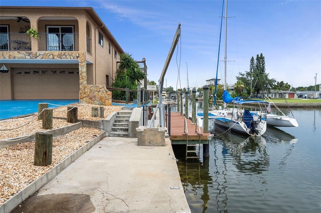 Activo con contrato: $525,000 (3 camas, 2 baños, 1904 Pies cuadrados)