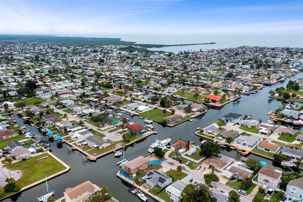 Activo con contrato: $525,000 (3 camas, 2 baños, 1904 Pies cuadrados)