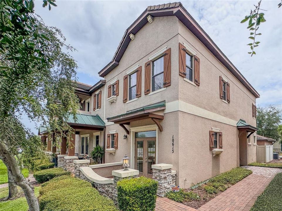 Vendido Recientemente: $459,000 (4 camas, 3 baños, 1834 Pies cuadrados)