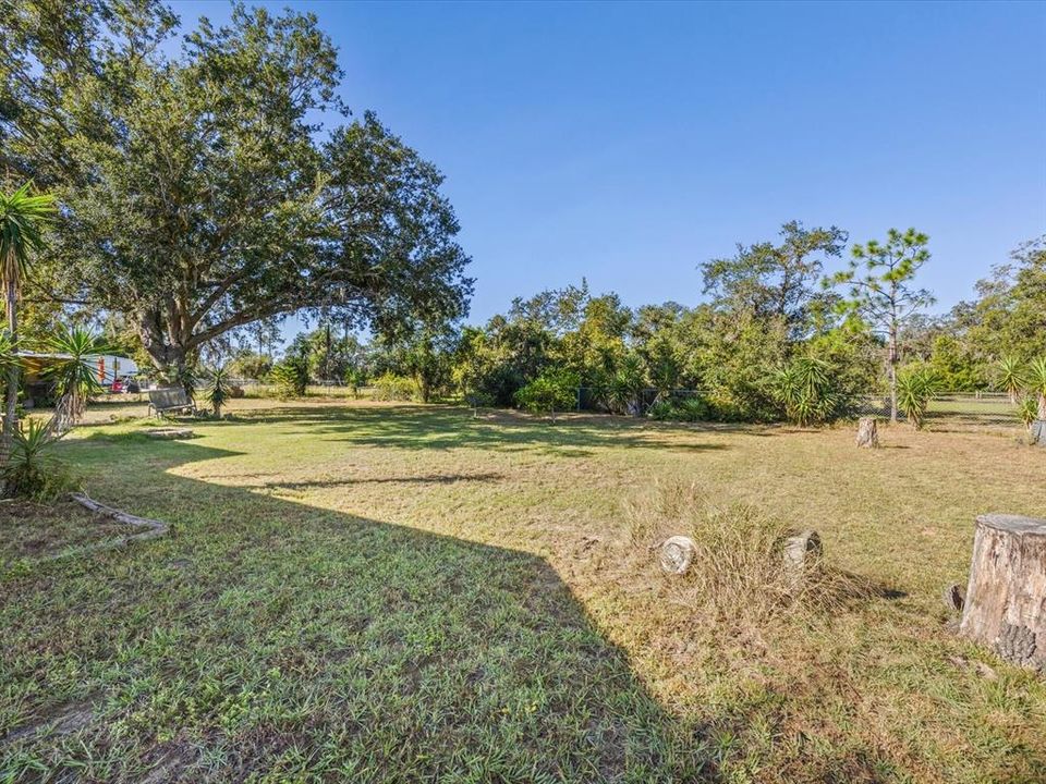 Active With Contract: $299,500 (3 beds, 2 baths, 1232 Square Feet)